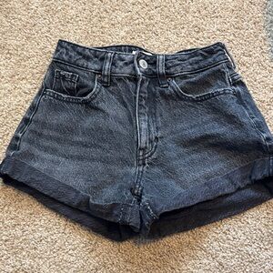 PacSun Dark Wash Mom Shorts Size 22